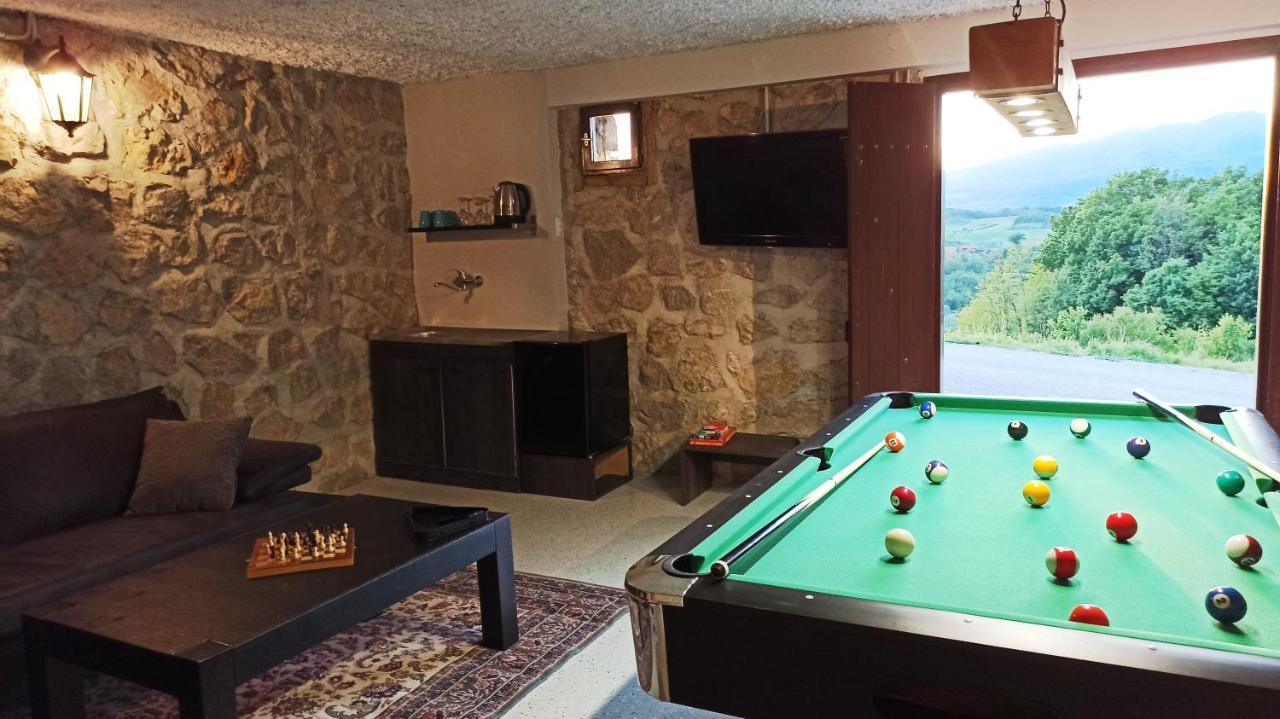 King'S Lodge Hrascina Экстерьер фото